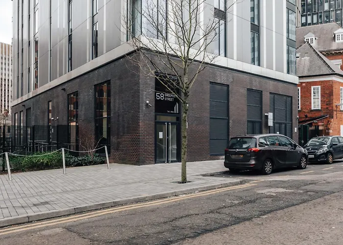 Luxury 2 Bedroom Apartment, Broad Street Birmingham
